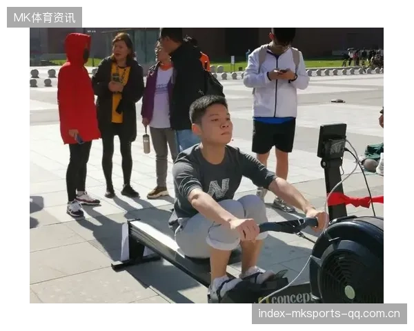 赛艇配合节拍精确到秒：如何做到完美的团队协作